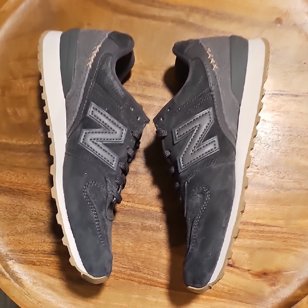 New Balance 696 Dark Gray Sneakers - Picture 6 of 6